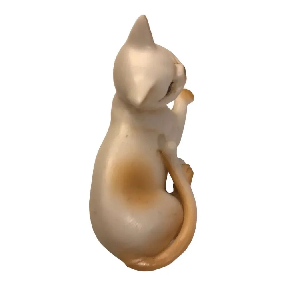 CAT FIGURINE GENUINE Porcelain  JAPAN VINTAGE 2